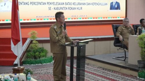 Rapat Pejabat Pemda Percepatan Penyelesaian Batas Kelurahan dan Kepenghuluan di Pimpin Langsung Oleh Bupati Rohil