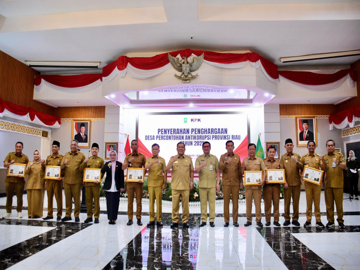 Desa Salo ditetapkan Penghargaan Desa Antikorupsi 2025, Wakil Bupati Kampar ; Penghargaan ini Pemicu Penyelenggaran Desa Yang Bersih, Akuntabel dan Transparan.
